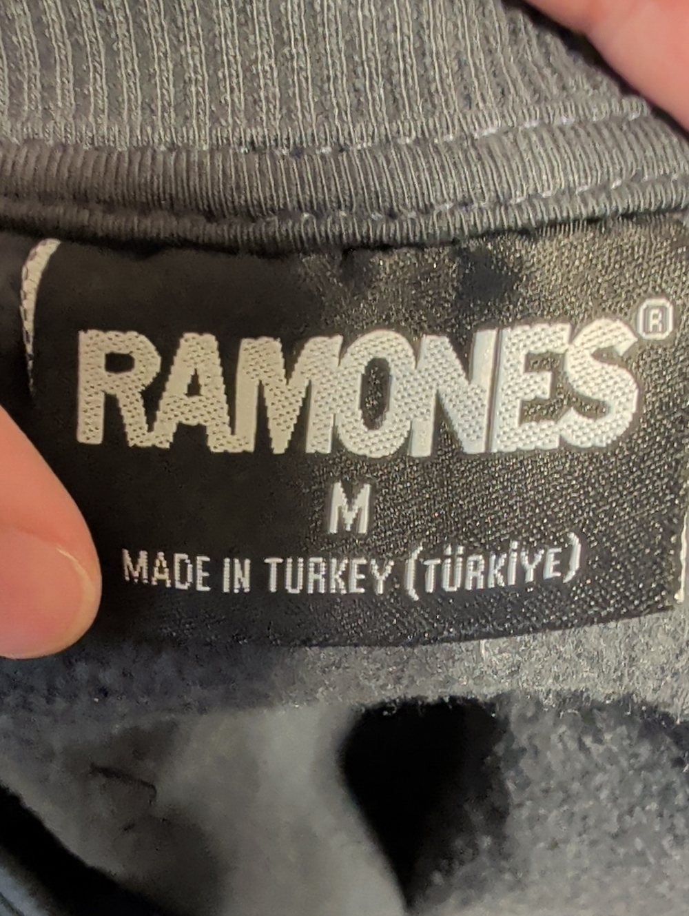 Ramones Cropped Charcoal Gray 🩶 Crew Neck Sweatshirt - Picture 6 of 6